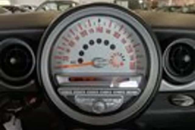 MINI Mini (2010) thumbnail 16