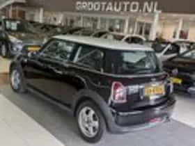MINI Mini (2010) thumbnail 3