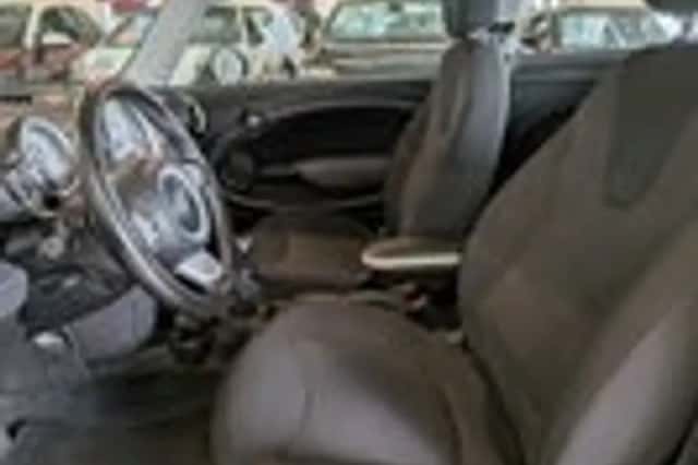 MINI Mini (2010) thumbnail 6