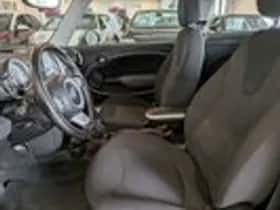 MINI Mini (2010) thumbnail 6