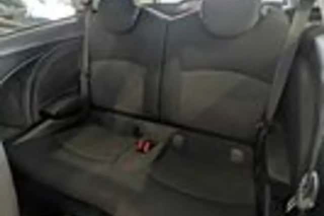 MINI Mini (2010) thumbnail 7