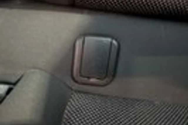 MINI Mini (2010) thumbnail 8