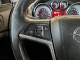 Opel Insignia (2012) thumbnail 12