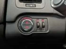 Opel Insignia (2012) thumbnail 18