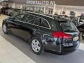 Opel Insignia (2012) thumbnail 3