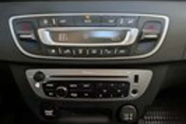 Renault Mégane (2013) thumbnail 16