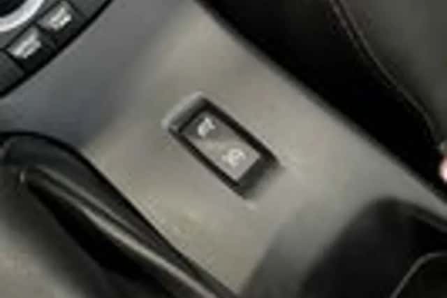 Renault Mégane (2013) thumbnail 19