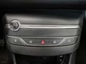 Peugeot 308 (2016) thumbnail 20