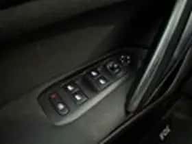 Peugeot 308 (2016) thumbnail 22