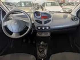 Renault Twingo (2012) thumbnail 9