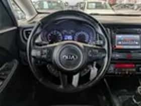 Kia Carens (2013) thumbnail 11