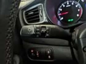 Kia Carens (2013) thumbnail 17