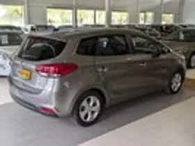 Kia Carens (2013) thumbnail 4