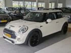 MINI Mini (2015) thumbnail 2