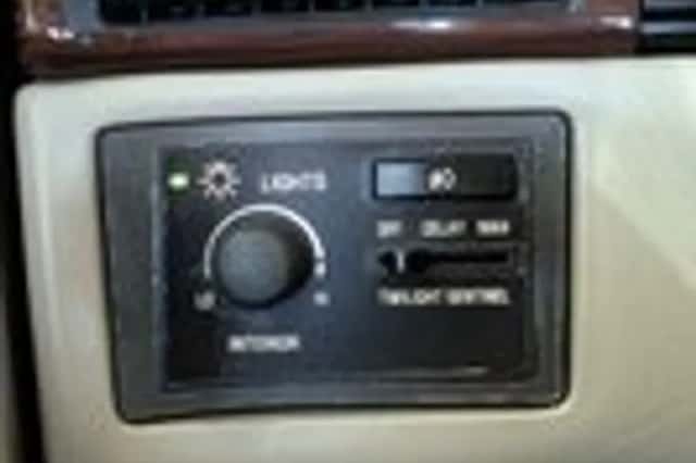 Cadillac Eldorado (1994) thumbnail 13