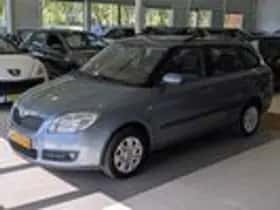Škoda Fabia (2008) thumbnail 2