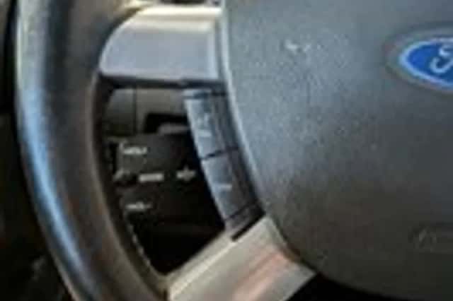 Ford C-Max (2007) thumbnail 11