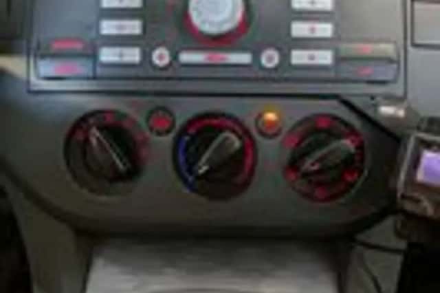 Ford C-Max (2007) thumbnail 14