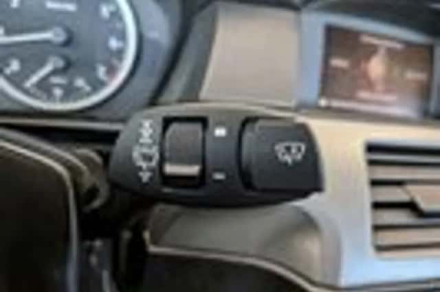 BMW 5-Serie (2004) thumbnail 15