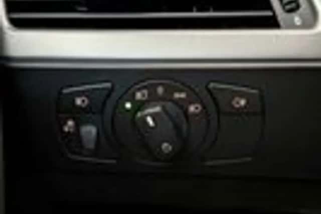 BMW 5-Serie (2004) thumbnail 17