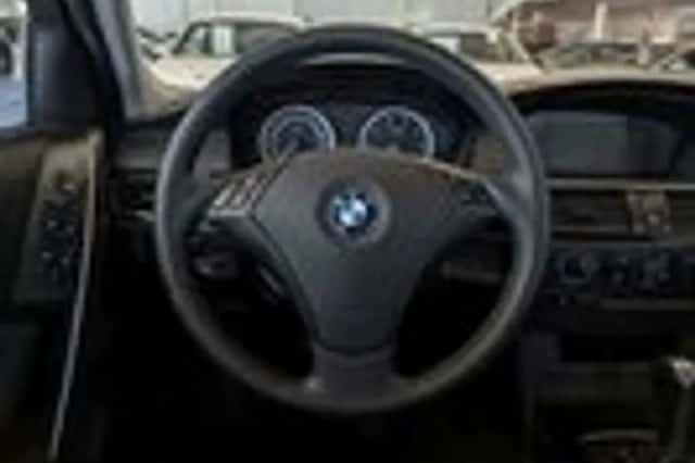 BMW 5-Serie (2004) thumbnail 10