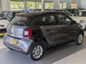 Smart Forfour (2017) thumbnail 4