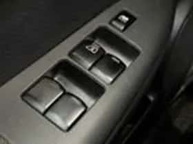Nissan Note (2007) thumbnail 12
