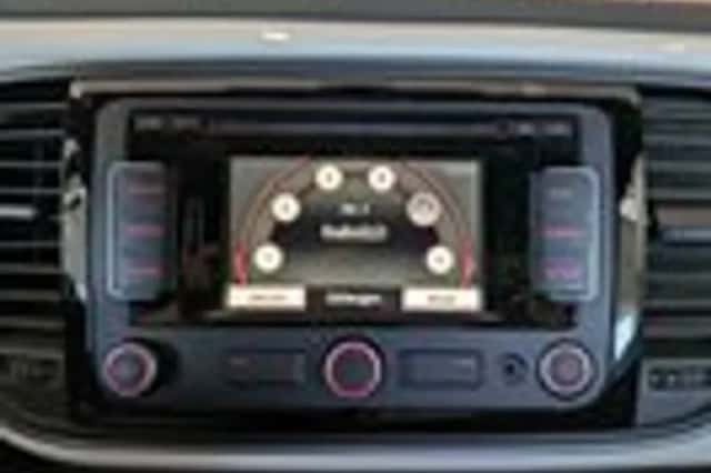 Volkswagen Beetle (2012) thumbnail 16