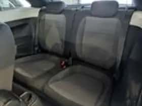 Volkswagen Beetle (2012) thumbnail 7