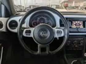 Volkswagen Beetle (2012) thumbnail 10