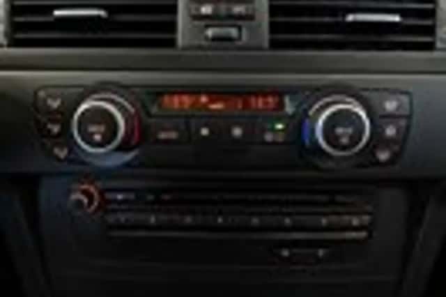 BMW 3-Serie (2008) thumbnail 15