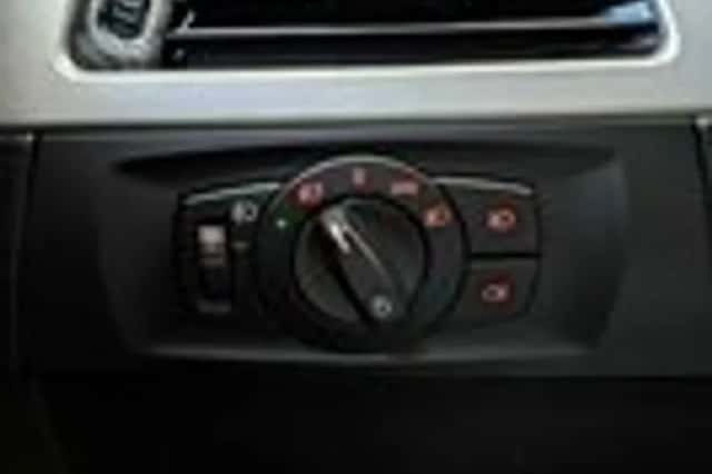 BMW 3-Serie (2008) thumbnail 21