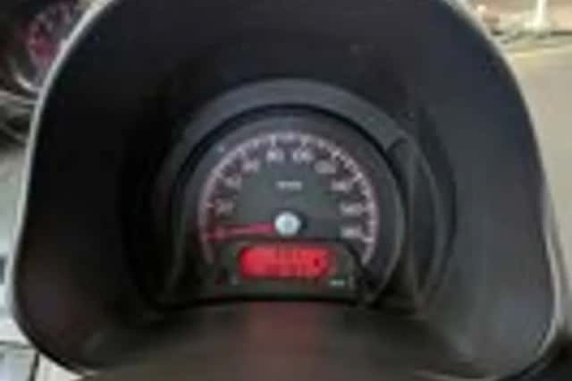 Suzuki Alto (2011) thumbnail 10