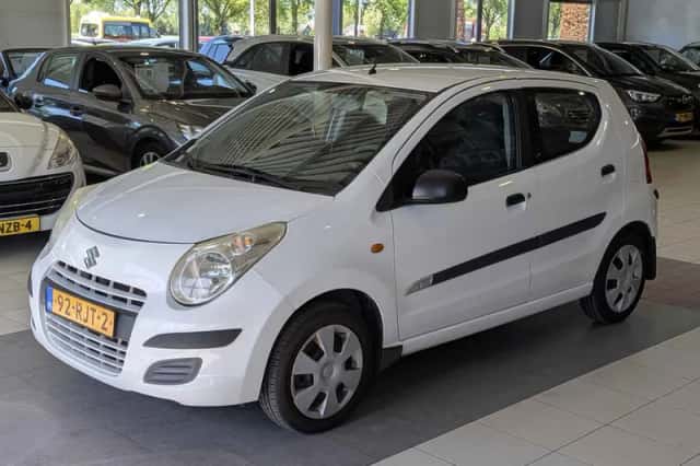 Suzuki Alto (2011) thumbnail 2