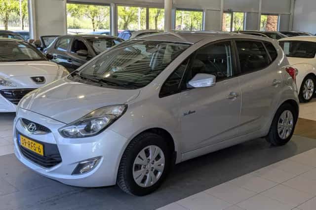 Hyundai ix20 (2011) thumbnail 2