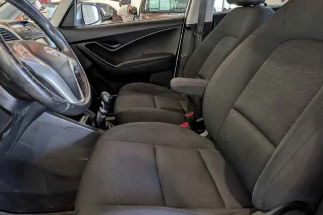 Hyundai ix20 (2011) thumbnail 6