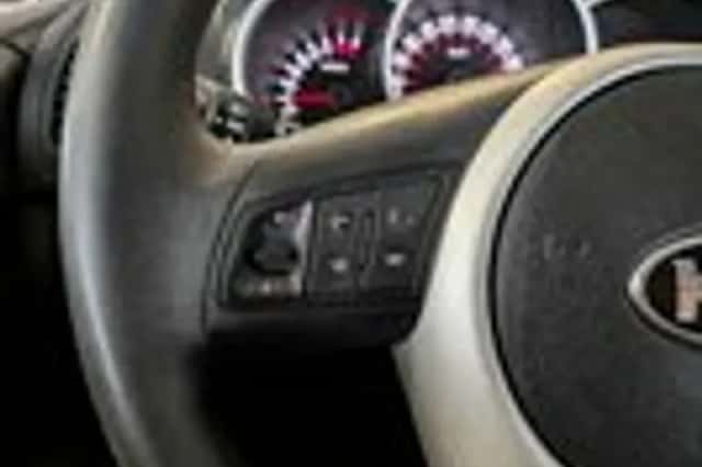 Kia Venga (2014) thumbnail 12