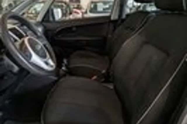 Kia Venga (2014) thumbnail 6