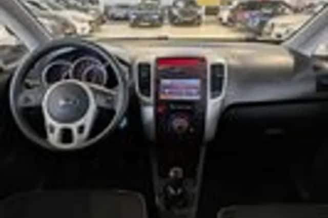 Kia Venga (2014) thumbnail 9