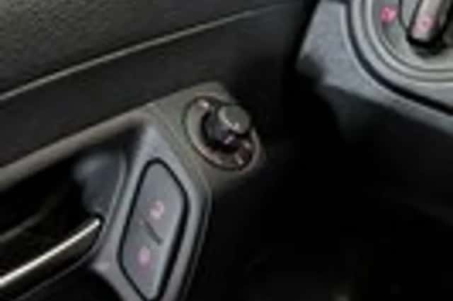 Volkswagen Polo (2012) thumbnail 14