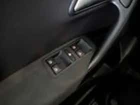Volkswagen Polo (2012) thumbnail 15