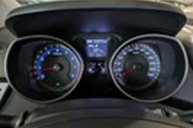 Hyundai i30 (2012) thumbnail 11