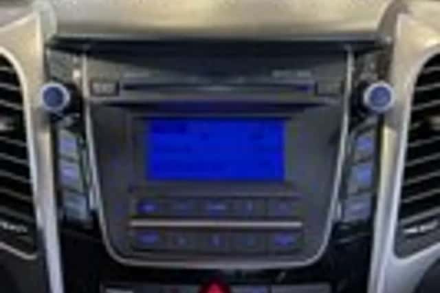 Hyundai i30 (2012) thumbnail 15