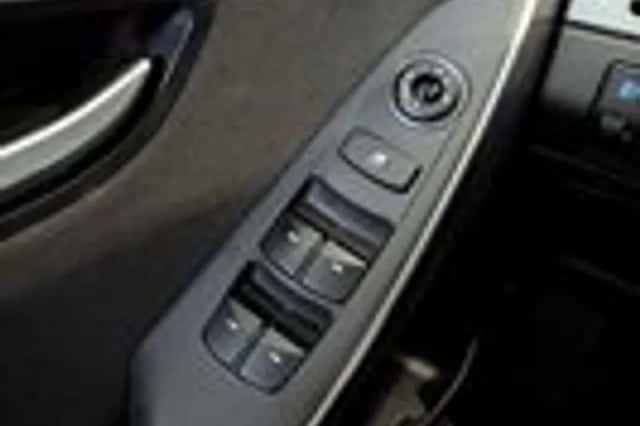 Hyundai i30 (2012) thumbnail 17