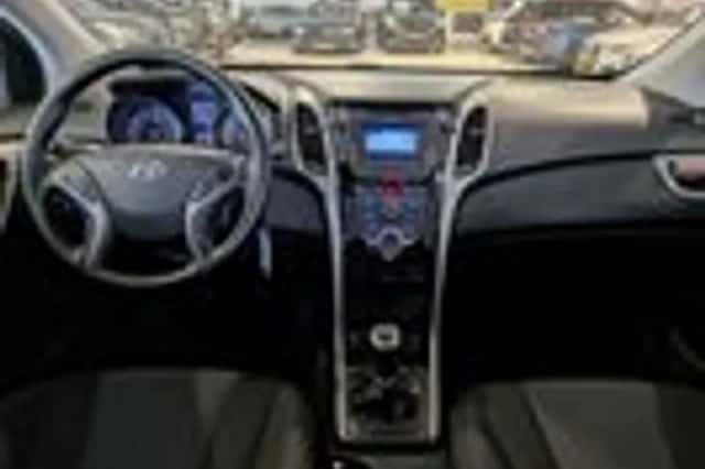 Hyundai i30 (2012) thumbnail 9