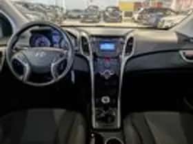 Hyundai i30 (2012) thumbnail 9
