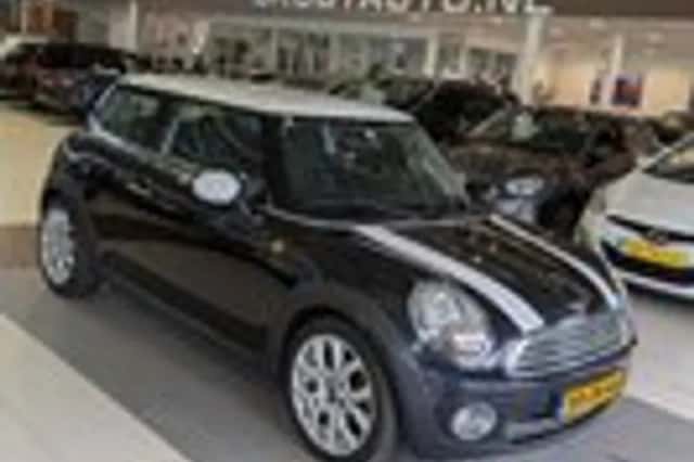 MINI Mini (2008) thumbnail 1