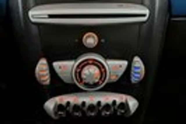 MINI Mini (2008) thumbnail 14