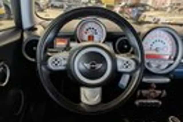 MINI Mini (2008) thumbnail 10