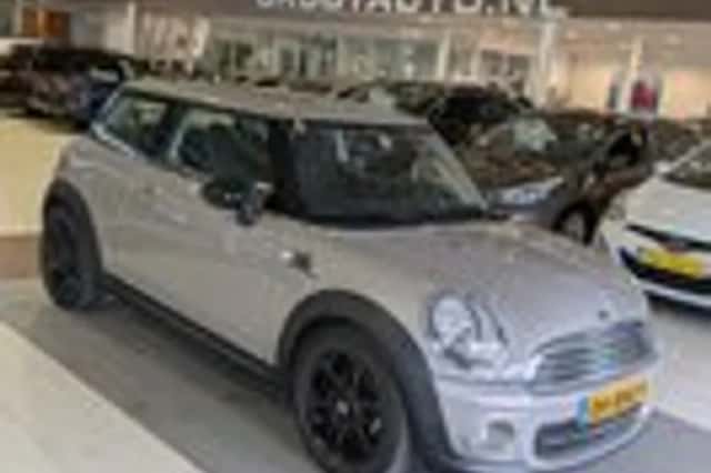 MINI Mini (2012) thumbnail 1